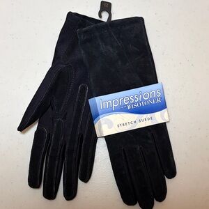 Isotoner Impressions Black Suede Gloves